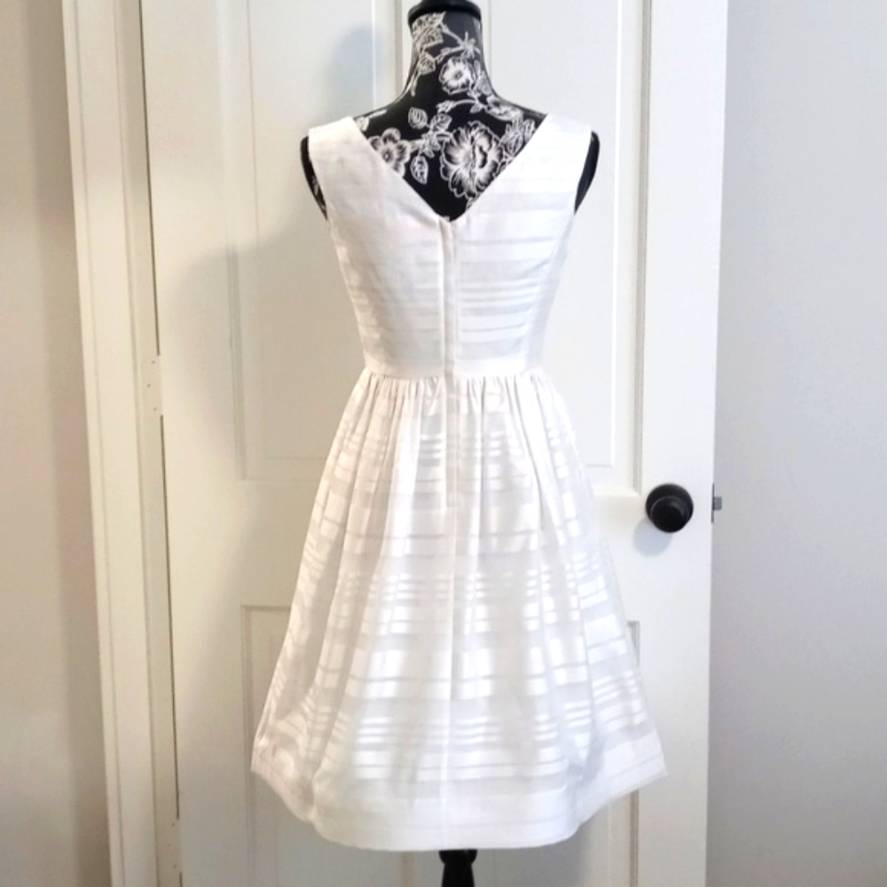 🆕️ 🦢Lilly Pulitzer🦢 - Kiera Silk Dress - Picture 2 of 14